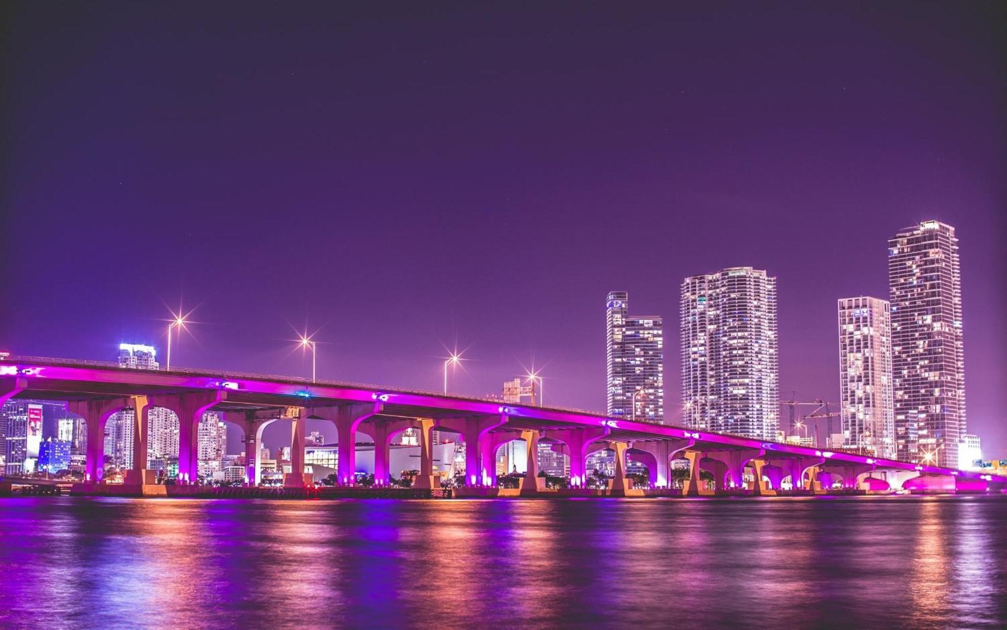 Хостел Ludge By Miami Airport Екстер'єр фото